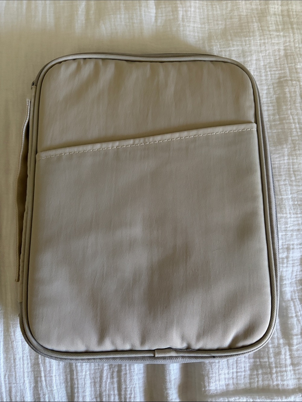 iPad sleeve in Light grey